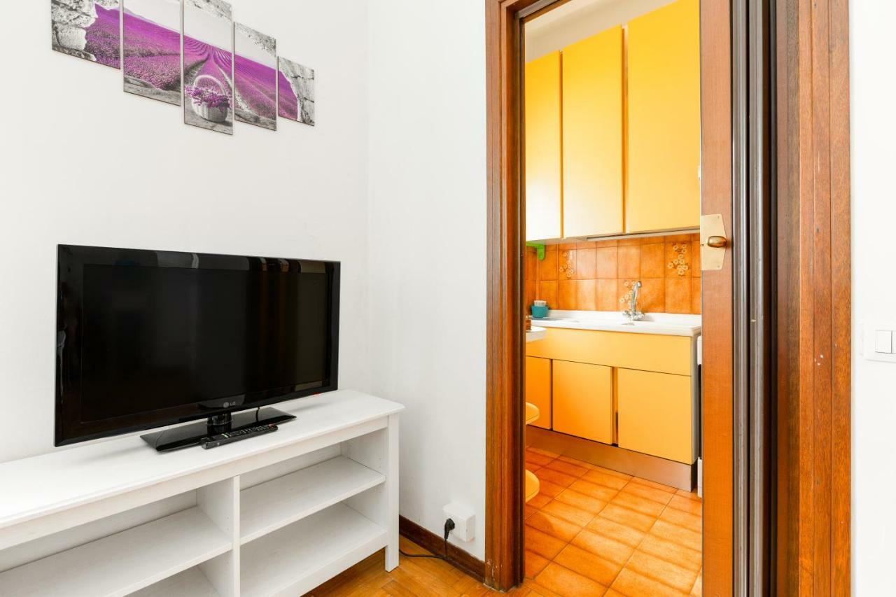 Apartament Bright Flat With Shared Garden Mediolan Zewnętrze zdjęcie