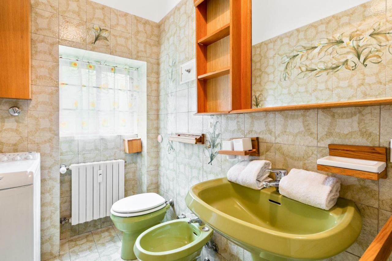 Apartament Bright Flat With Shared Garden Mediolan Zewnętrze zdjęcie