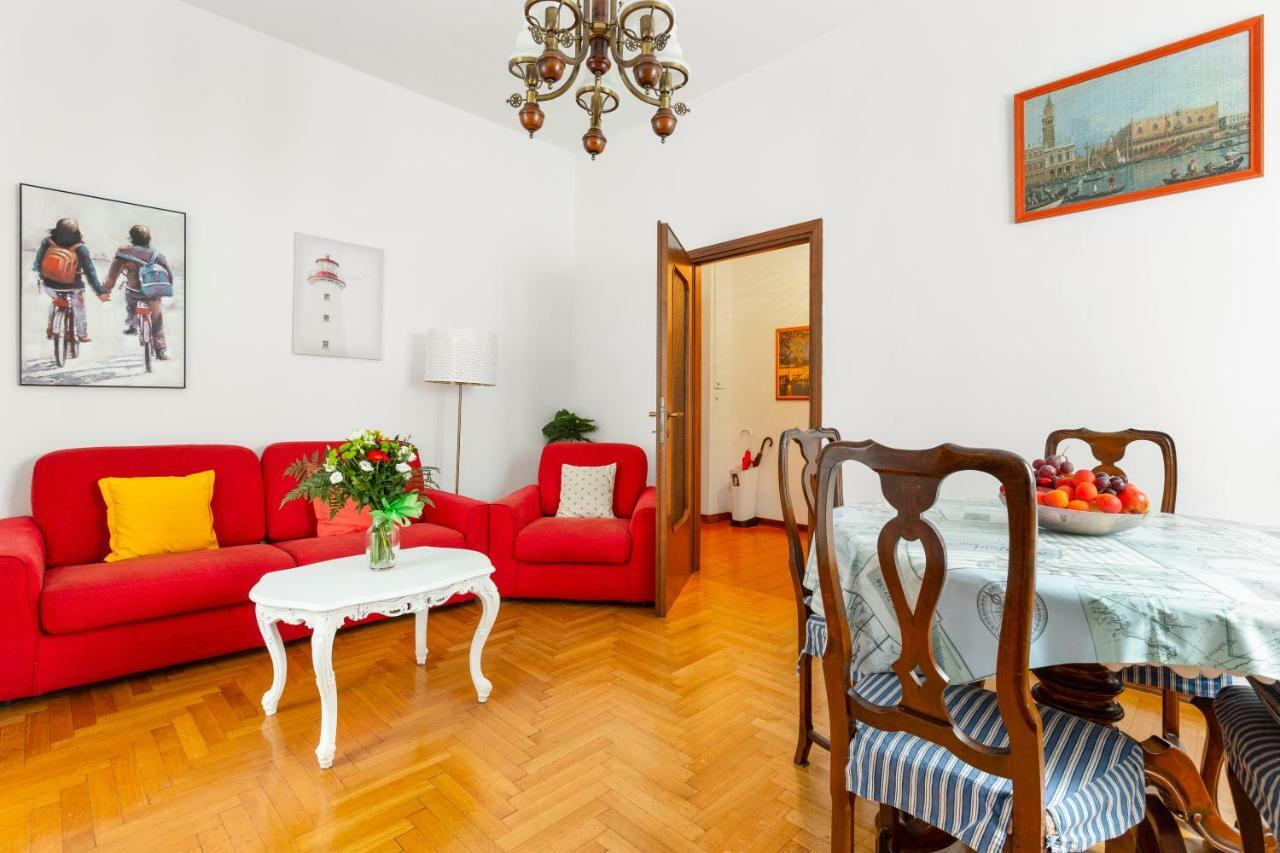 Apartament Bright Flat With Shared Garden Mediolan Zewnętrze zdjęcie