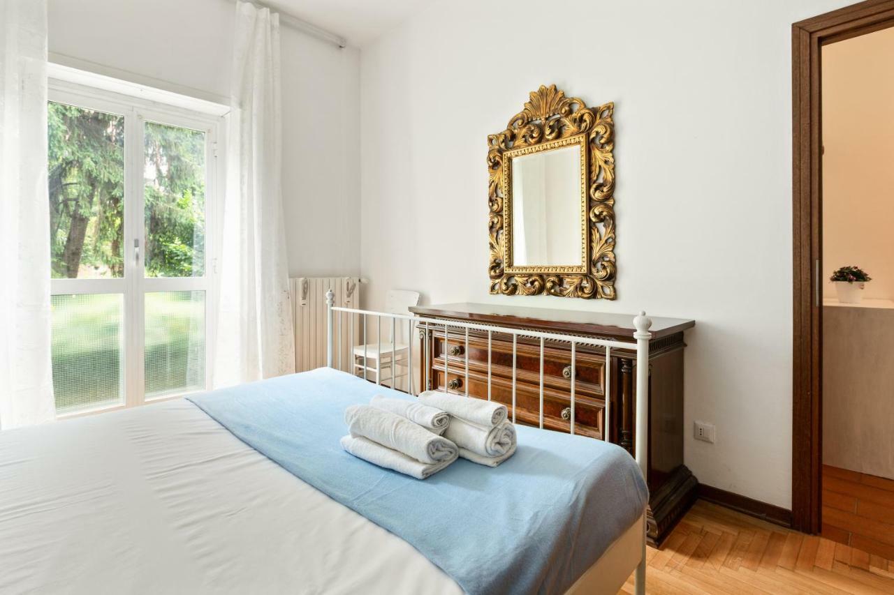 Apartament Bright Flat With Shared Garden Mediolan Zewnętrze zdjęcie